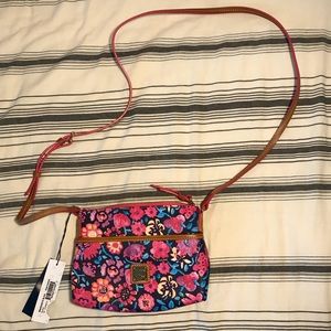 Crossbody Dooney & Bourke bag!